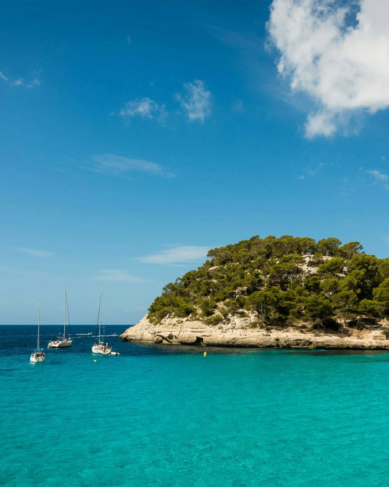 Recorre Cala el Mago con Charter VGO